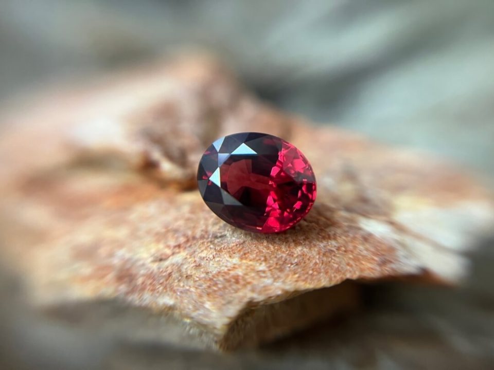 Garnet Lal Taşının Özellikleri Ve Faydaları